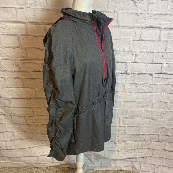 Fabletics Women’s Casual Athleisure Hooded Windbreaker Size XXL - Picture 3 of 9